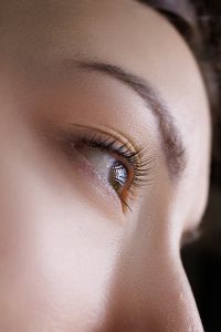 close-up-of-the-model-s-eyes-side-view-of-permanen-small